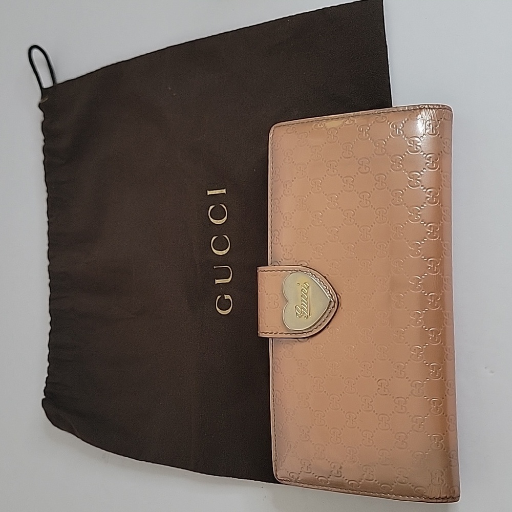 Gucci Shima Pink Enamel Leather Wallet
